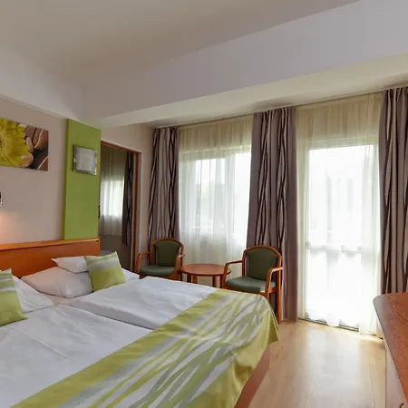 Panoráma 3* Balatongyörök